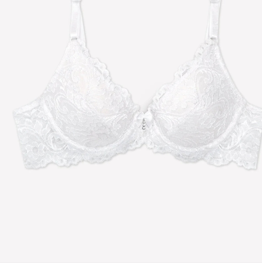 Bra size 38 C, White by Smart and Sexy New